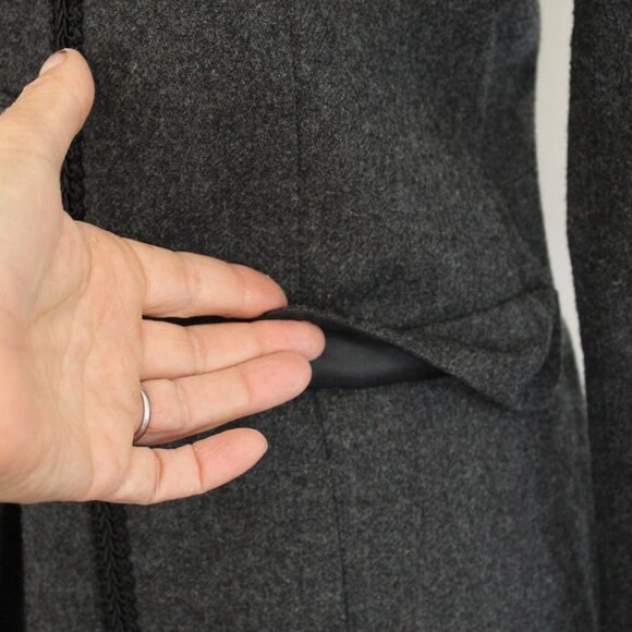 Vintage 1980s Womens Suit, Russ Gray Wool Skirt And Jacket, Shoulder Pads Braid - Picture 8 of 10